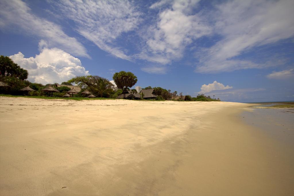 Amani Beach Resort Kutani Ngoại thất bức ảnh