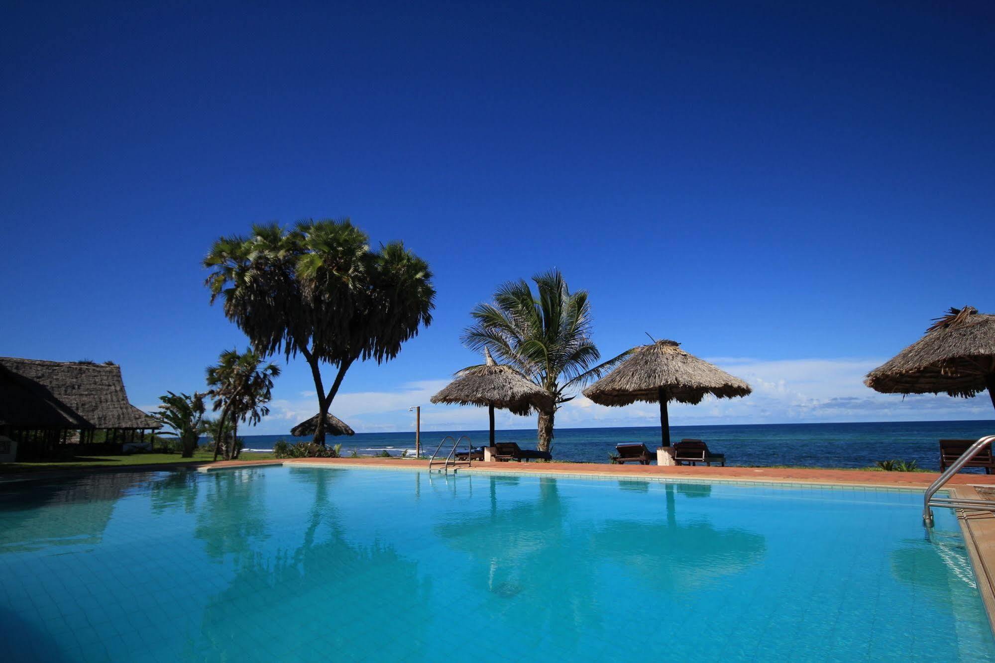 Amani Beach Resort Kutani Ngoại thất bức ảnh