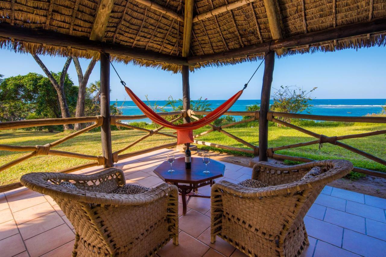 Amani Beach Resort Kutani Ngoại thất bức ảnh
